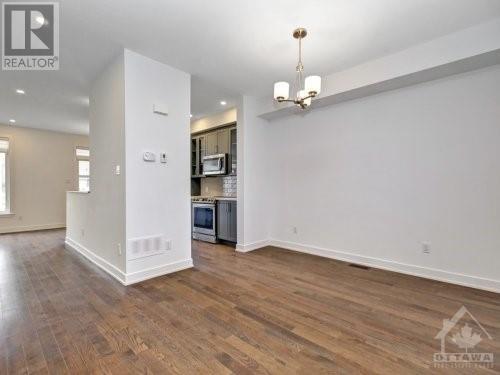 2337 Goldhawk Drive, Ottawa, Ontario  K2S 2X3 - Photo 9 - X10419373