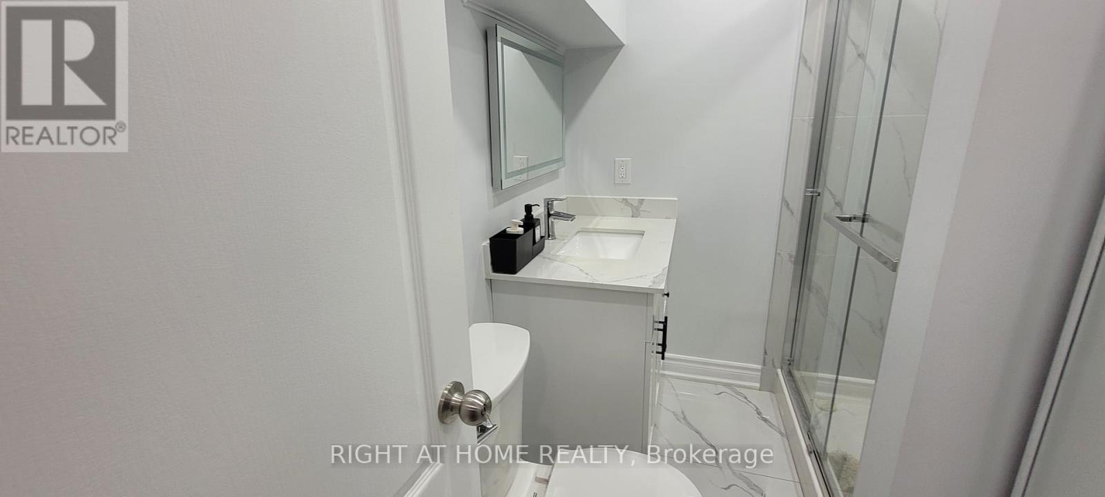 11 Lesterwood Crescent, Toronto (Bendale), Ontario  M1P 3L5 - Photo 14 - E10416311