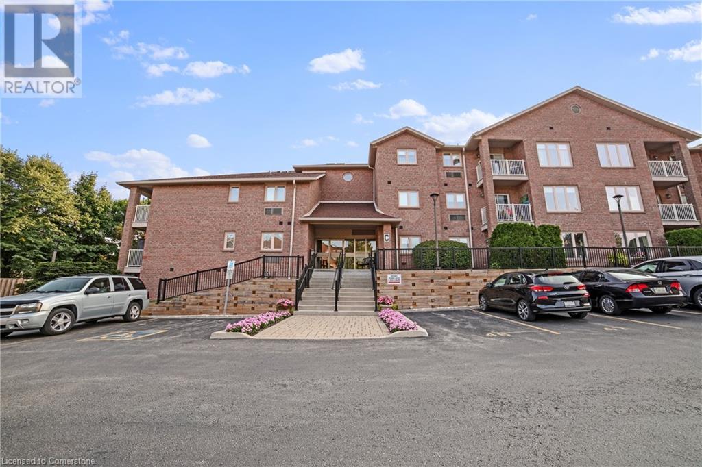 3050 PINEMEADOW Drive Unit# 56, burlington, Ontario