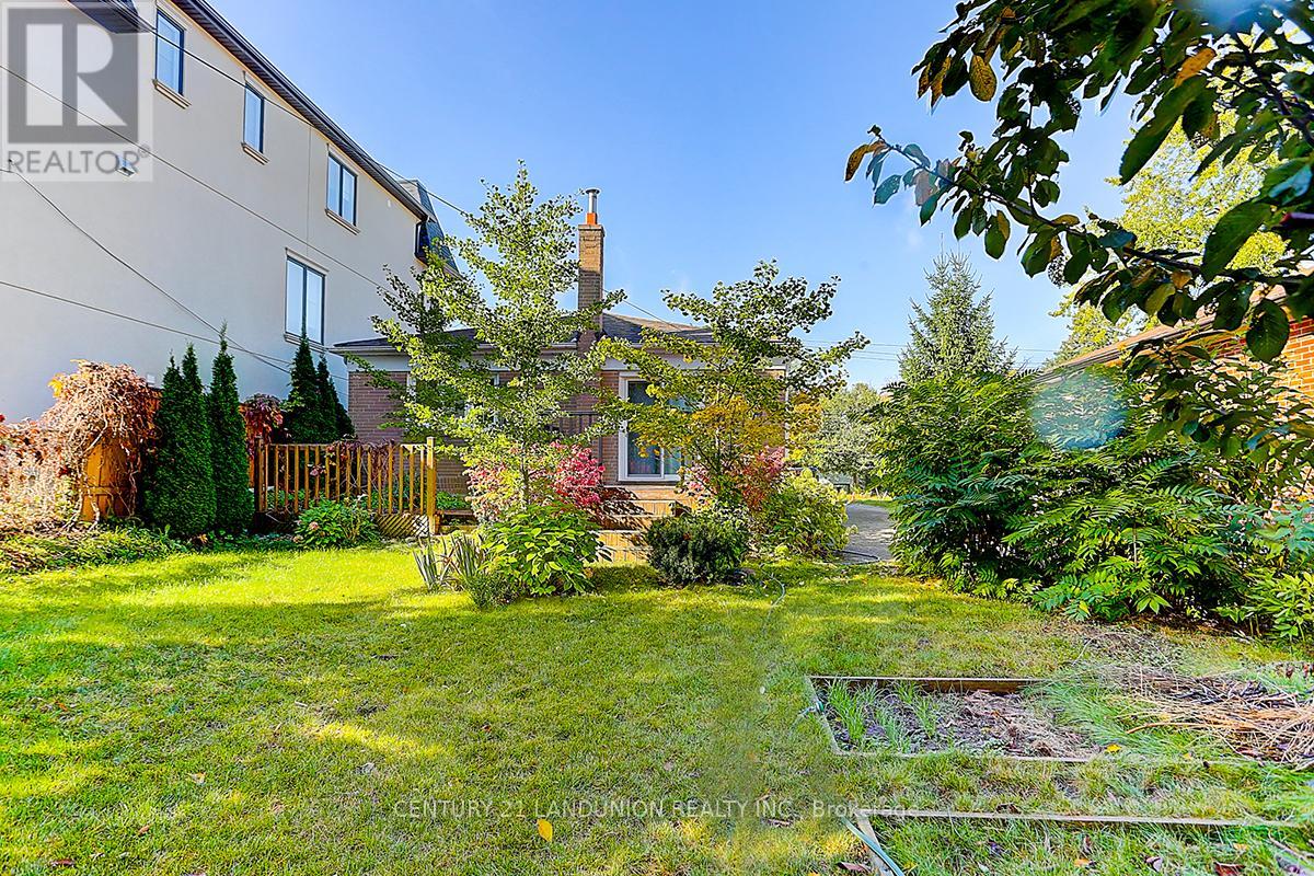 223 Willowdale Avenue, Toronto, Ontario  M2N 4Z4 - Photo 2 - C10416262