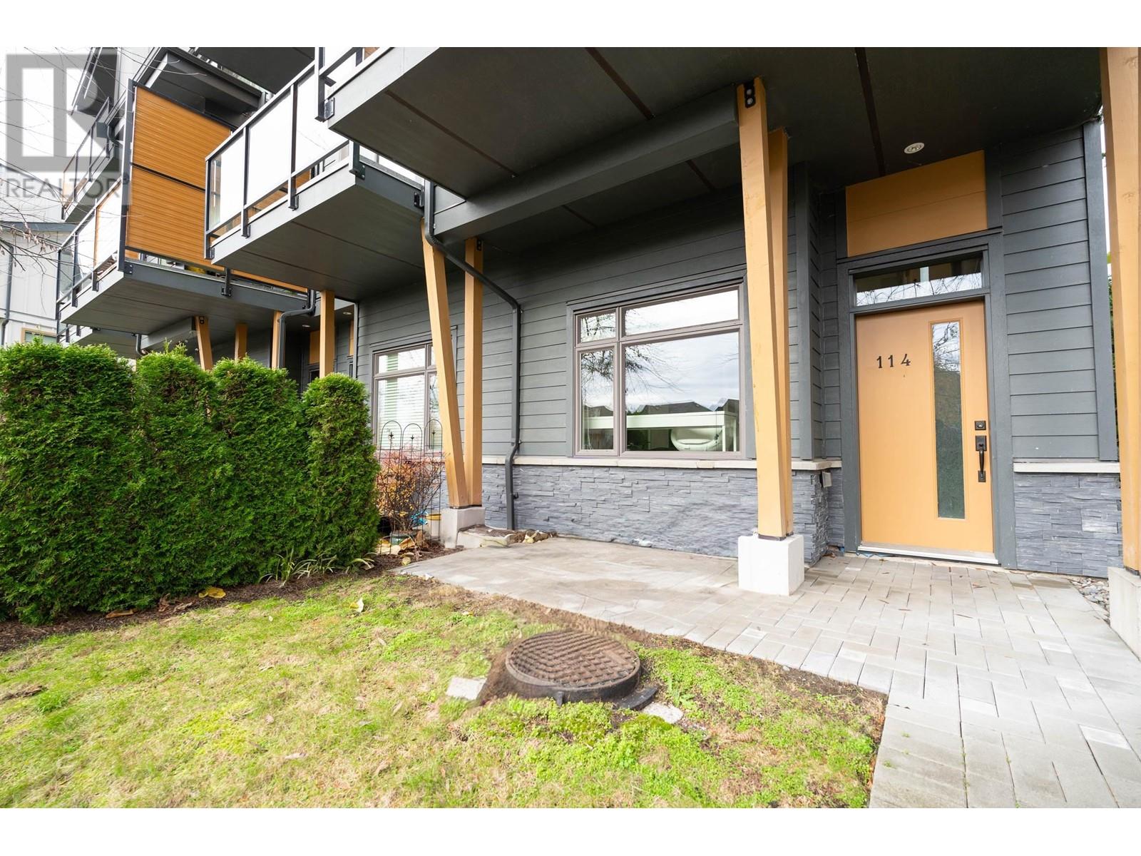114 3525 Chandler Street, Coquitlam, British Columbia  V3E 0L9 - Photo 1 - R2941953