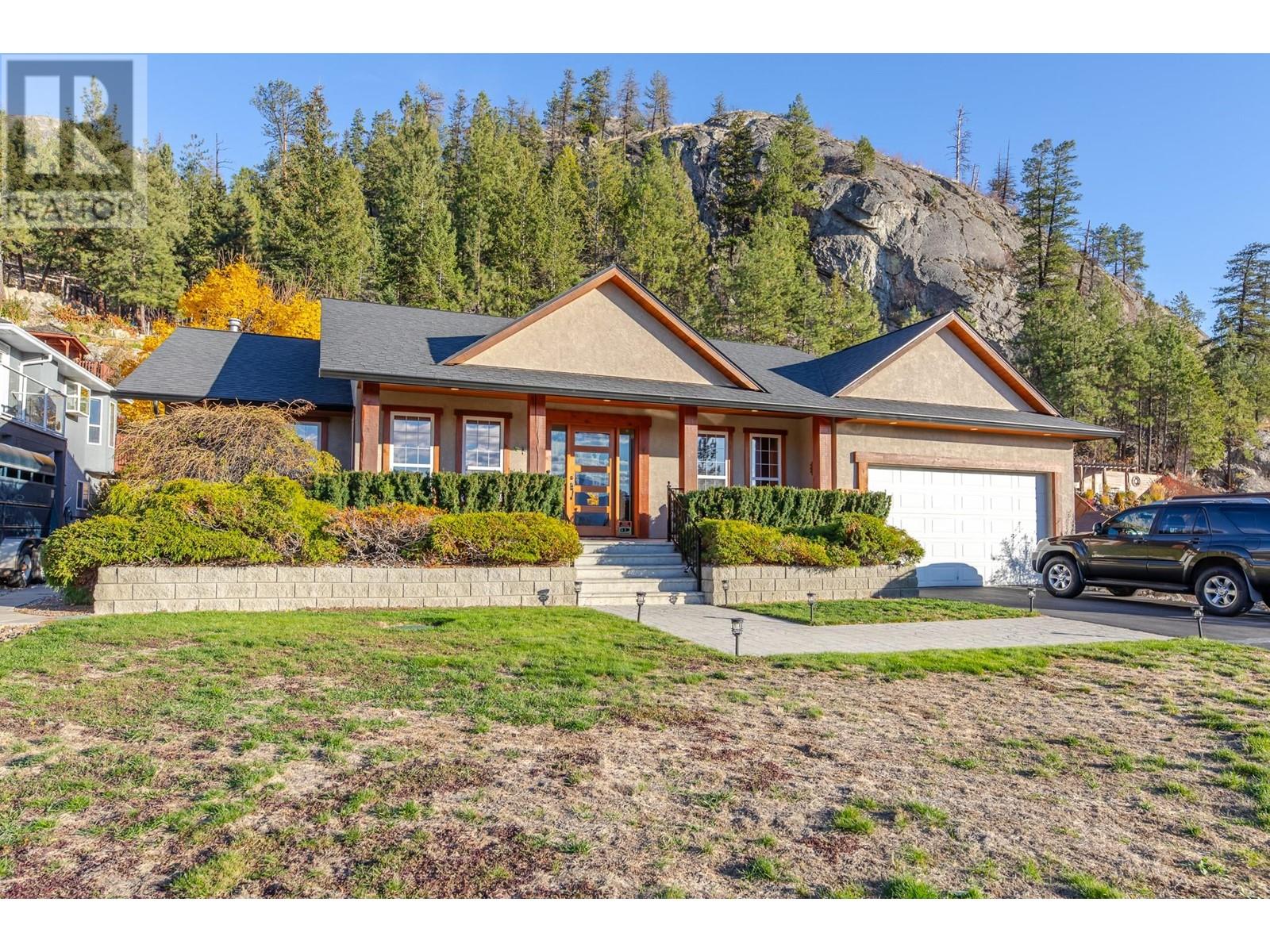 132 Christie Mountain Lane, Okanagan Falls, British Columbia  V0H 1R3 - Photo 3 - 10328237