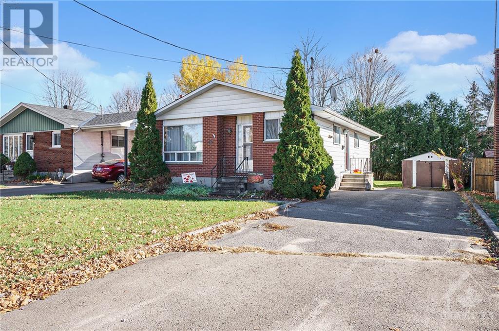 12 Haggart Street, Perth, Ontario  K7H 2Z4 - Photo 1 - X10419621