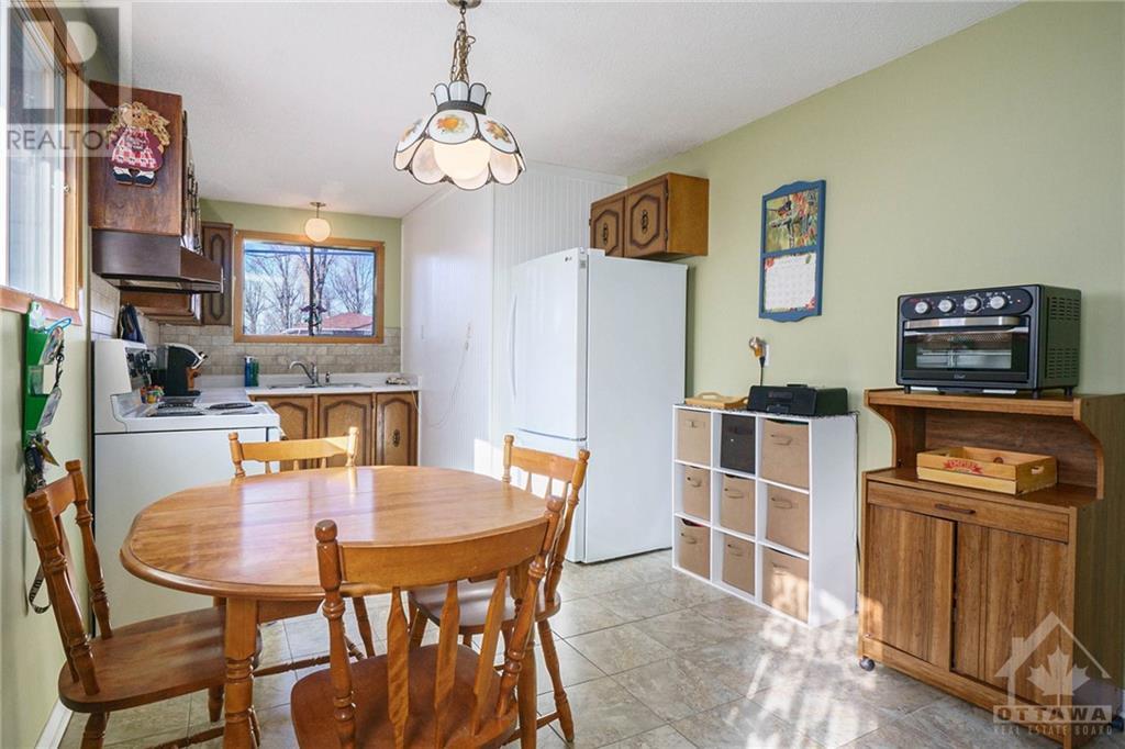 12 Haggart Street, Perth, Ontario  K7H 2Z4 - Photo 8 - X10419621