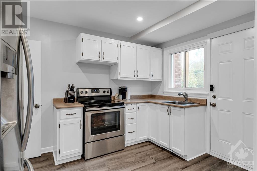 1202 Summerville Avenue, Ottawa, Ontario  K1Z 8G4 - Photo 10 - X10419446