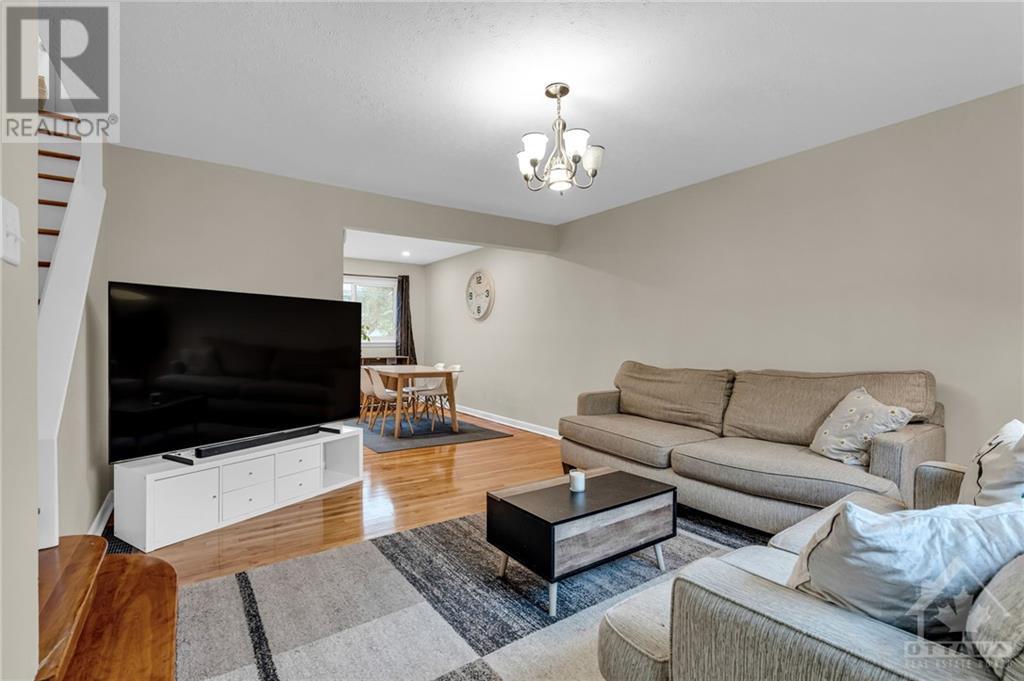 1202 Summerville Avenue, Ottawa, Ontario  K1Z 8G4 - Photo 4 - X10419446