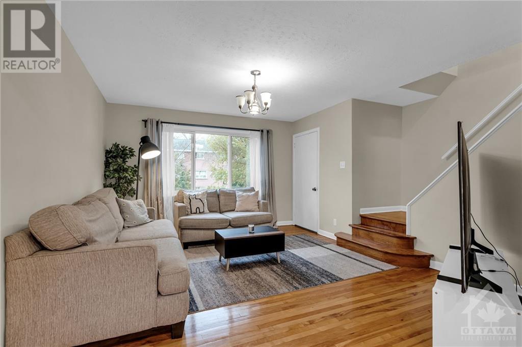 1202 Summerville Avenue, Ottawa, Ontario  K1Z 8G4 - Photo 5 - X10419446