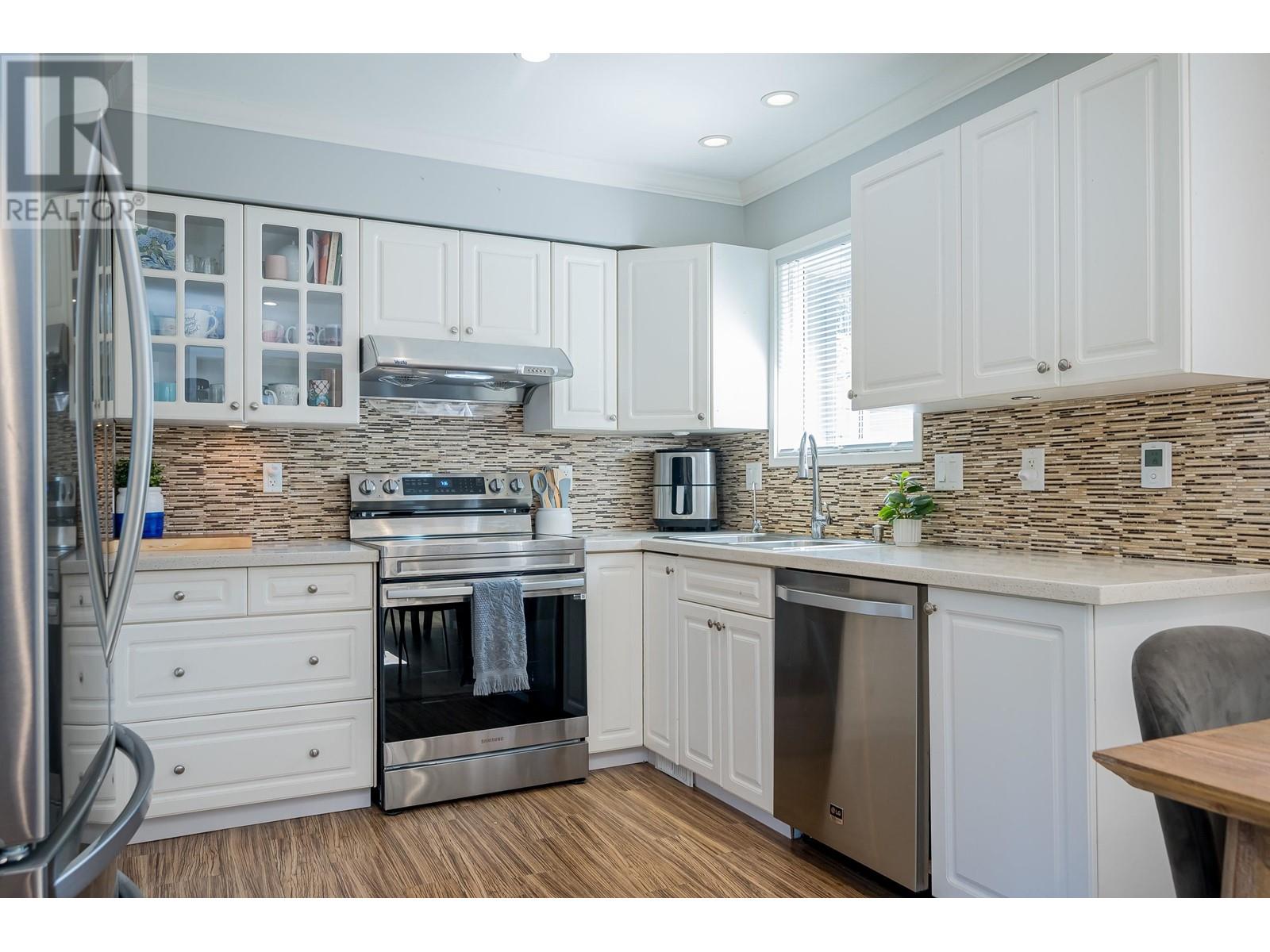20984 118 Avenue, Maple Ridge, British Columbia  V2X 2M7 - Photo 5 - R2938150