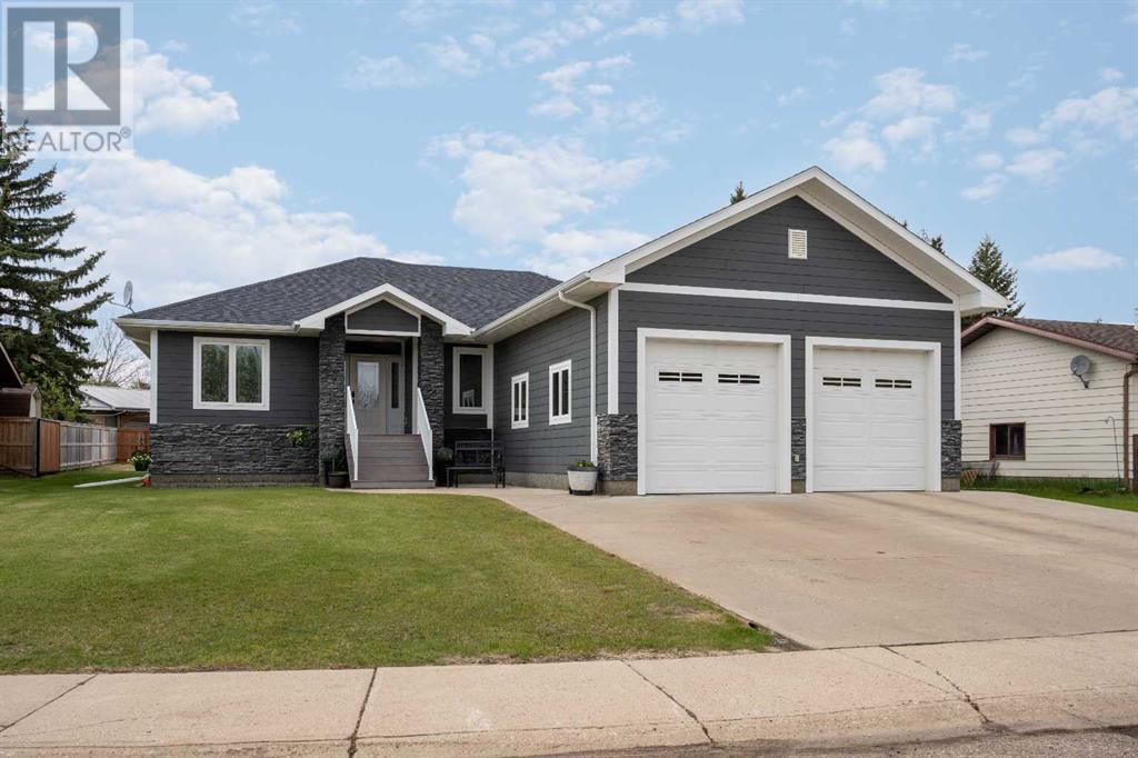 4 Mackenzie Drive, Sedgewick, Alberta