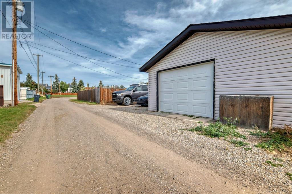 340 Parkview Estates, Strathmore, Alberta  T1P 1K8 - Photo 49 - A2171030