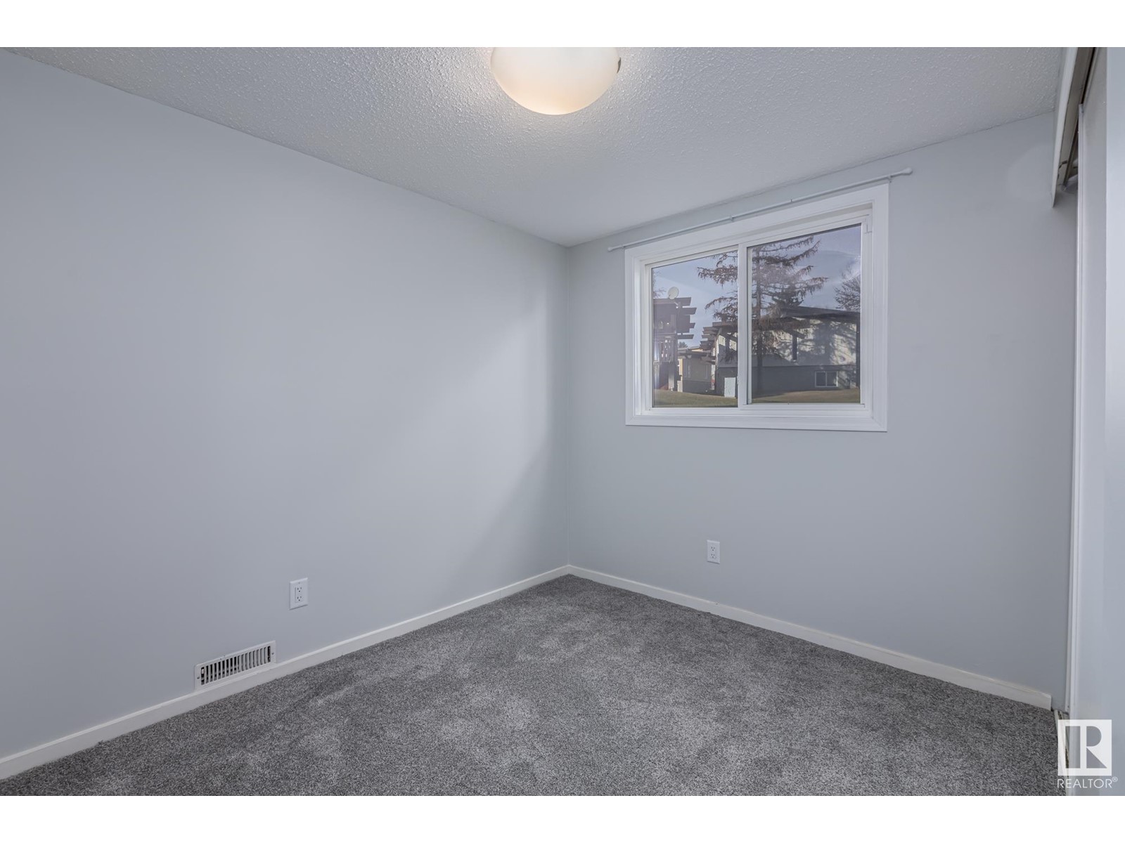 4334 76 St Nw, Edmonton, Alberta  T6K 1V3 - Photo 16 - E4413293