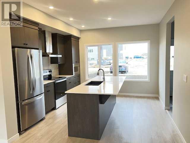 85 Lucas Place Nw, Calgary, Alberta  T3P 2E5 - Photo 2 - A2178475