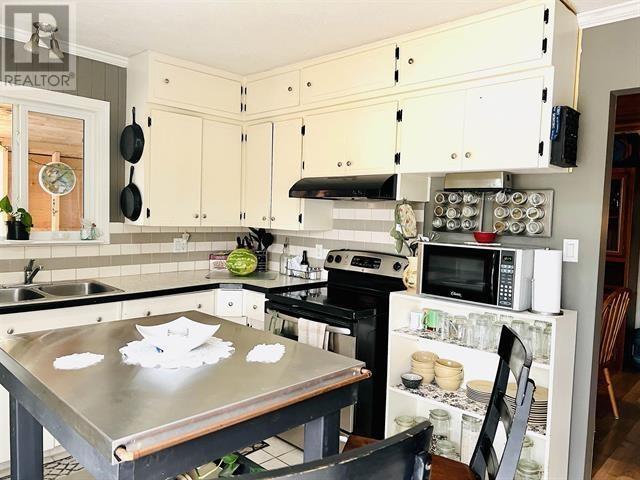 4509 Shaw Drive, Forest Grove, British Columbia  V0K 1M0 - Photo 2 - R2939945