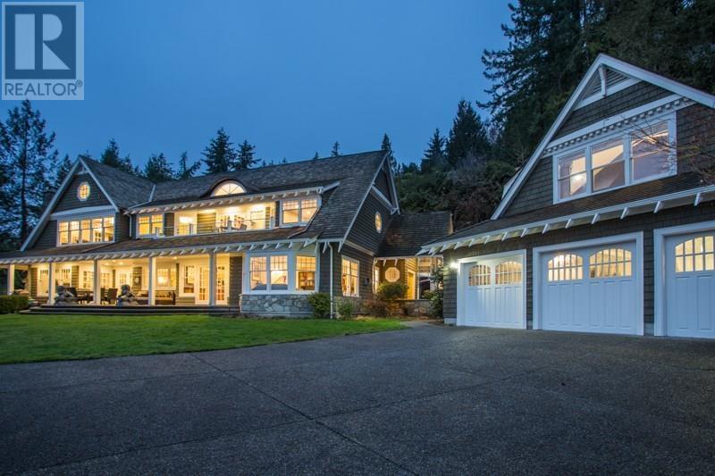 4413 Keith Road, West Vancouver, British Columbia  V7W 2M3 - Photo 1 - R2935307
