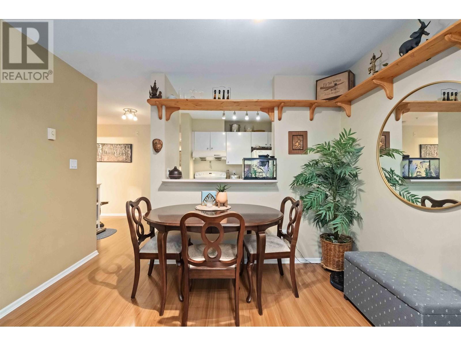 Listing Picture 11 of 20 : 202 5667 SMITH AVENUE, Burnaby / 本拿比 - 魯藝地產 Yvonne Lu Group - MLS Medallion Club Member