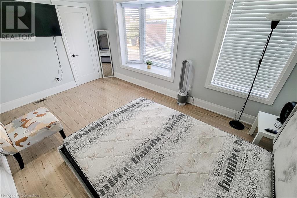 1048 Barton Street E, Hamilton, Ontario  L8L 3E5 - Photo 16 - 40675973