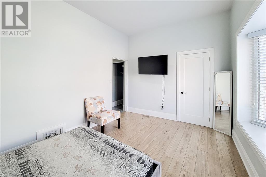 1048 Barton Street E, Hamilton, Ontario  L8L 3E5 - Photo 17 - 40675973