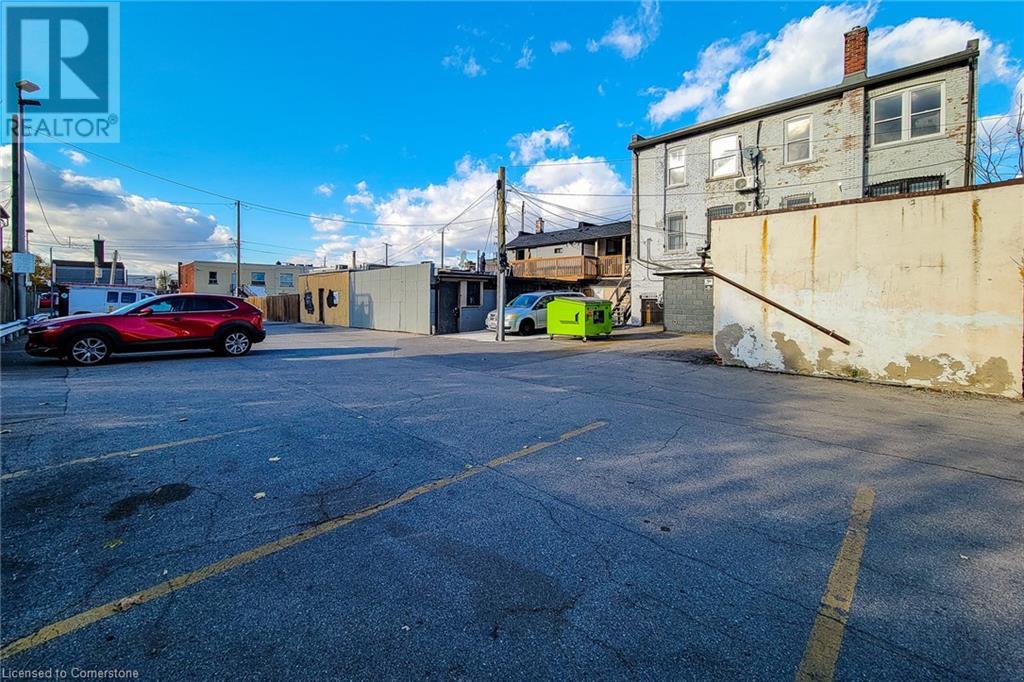 1048 Barton Street E, Hamilton, Ontario  L8L 3E5 - Photo 4 - 40675973