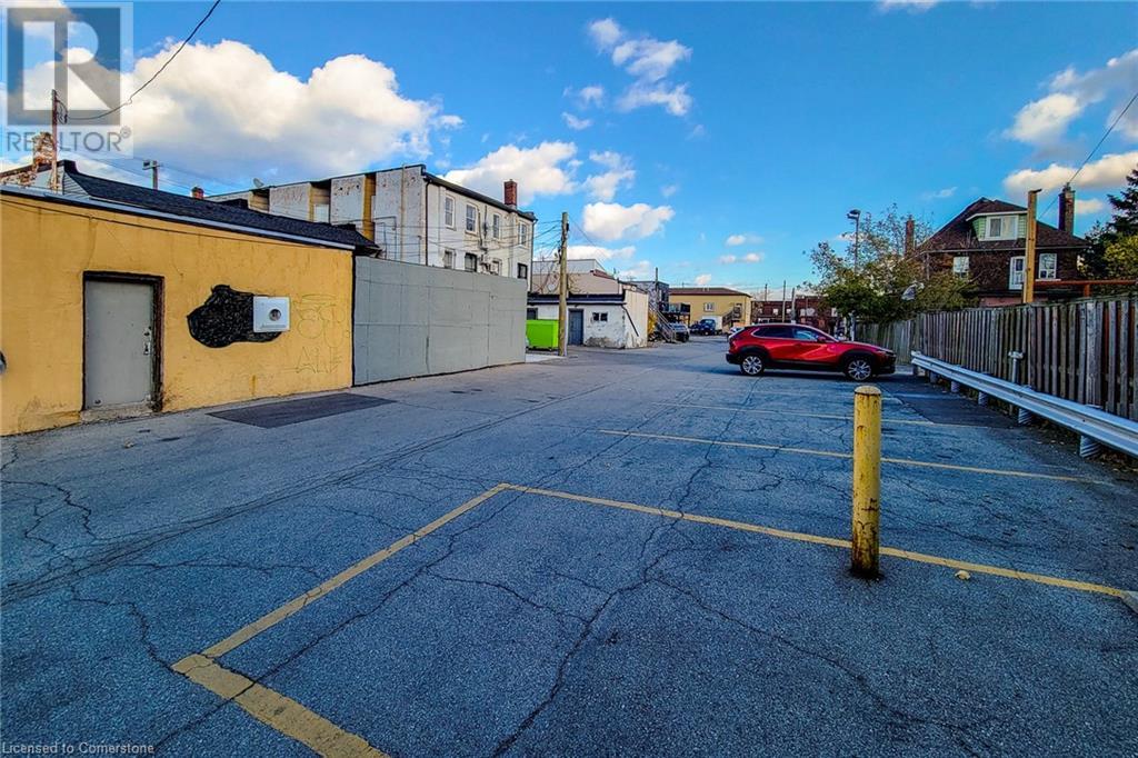 1048 Barton Street E, Hamilton, Ontario  L8L 3E5 - Photo 5 - 40675973