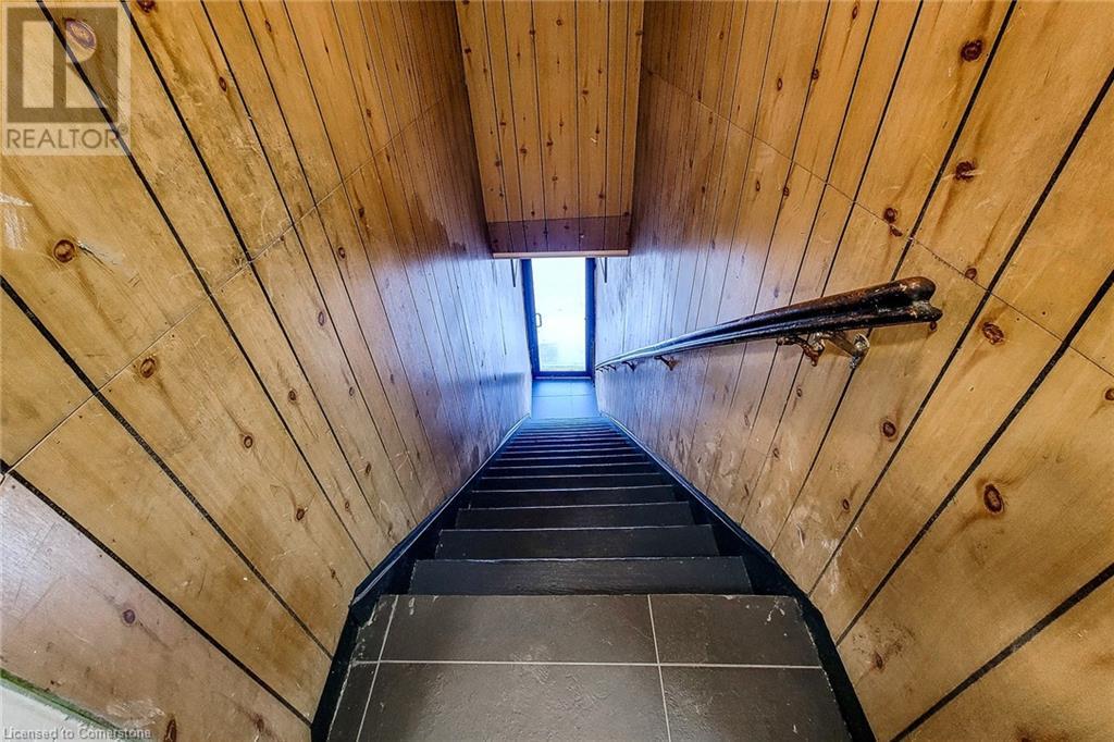 1048 Barton Street E, Hamilton, Ontario  L8L 3E5 - Photo 8 - 40675973