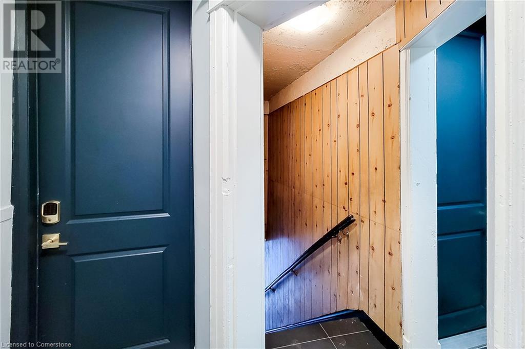 1048 Barton Street E, Hamilton, Ontario  L8L 3E5 - Photo 9 - 40675973