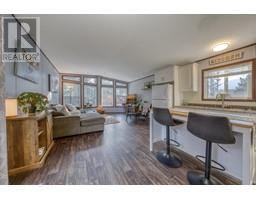 4721 COPPER Crescent, windermere, British Columbia