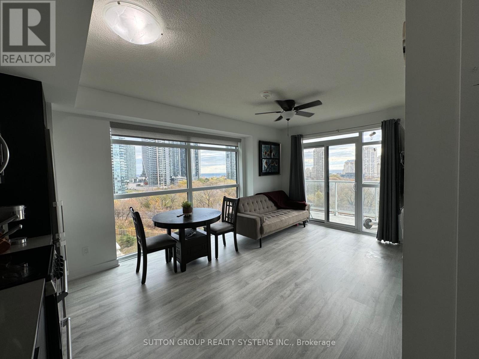 804 - 251 Manitoba Street, Toronto, Ontario  M8Y 0C7 - Photo 4 - W10416972