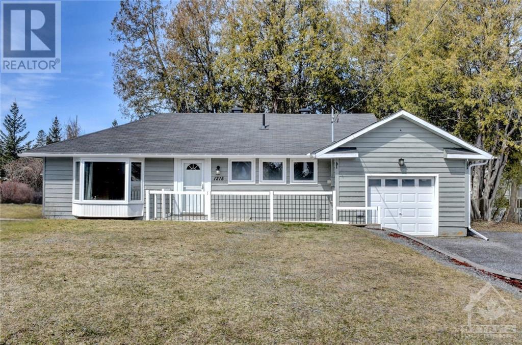 1215 Klondike Road, Ottawa, Ontario  K2W 1E1 - Photo 1 - X10442270