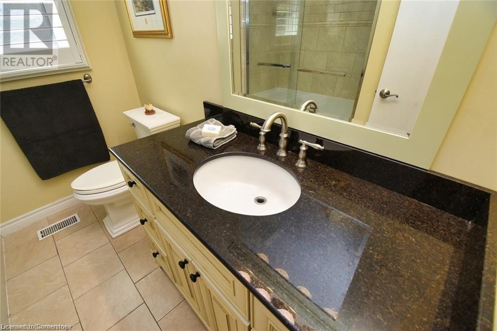 1282 Governors Road, Dundas, Ontario  L9H 5E3 - Photo 39 - 40674513