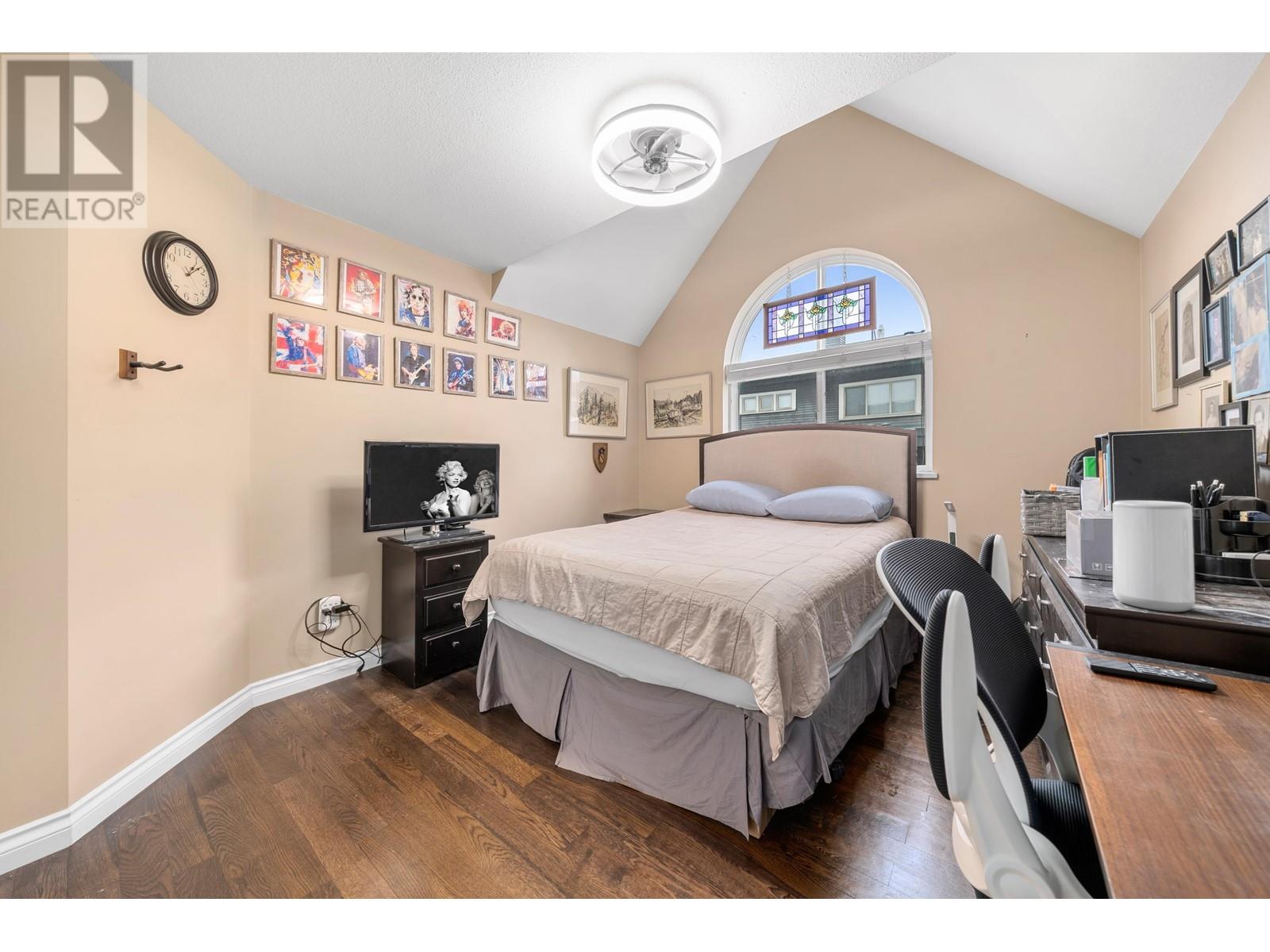 402 130 W 22nd Street, North Vancouver, British Columbia  V7M 1Z9 - Photo 24 - R2943311