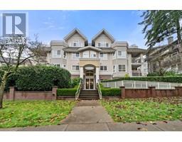 402 130 W 22ND STREET, North Vancouver, British Columbia