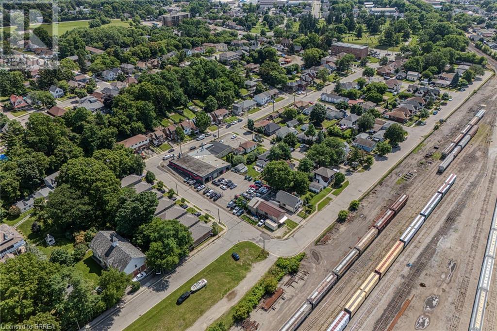 14 Ann Street, Brantford, Ontario  N3R 3X8 - Photo 3 - 40670502