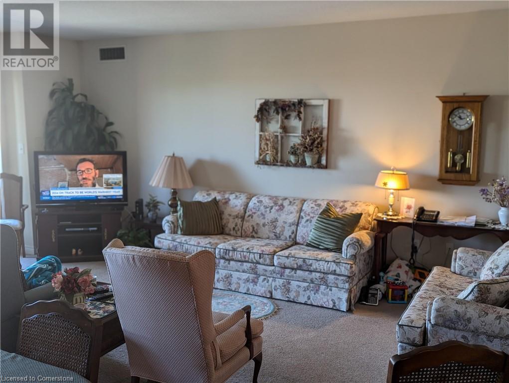 56 Kerman Avenue Unit# 312, Grimsby, Ontario  L3M 0A1 - Photo 11 - 40676073