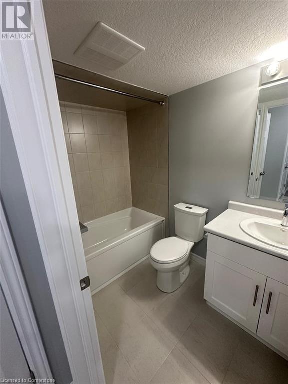 60 Lomond Lane, Kitchener, Ontario  N2R 1R7 - Photo 4 - 40675991