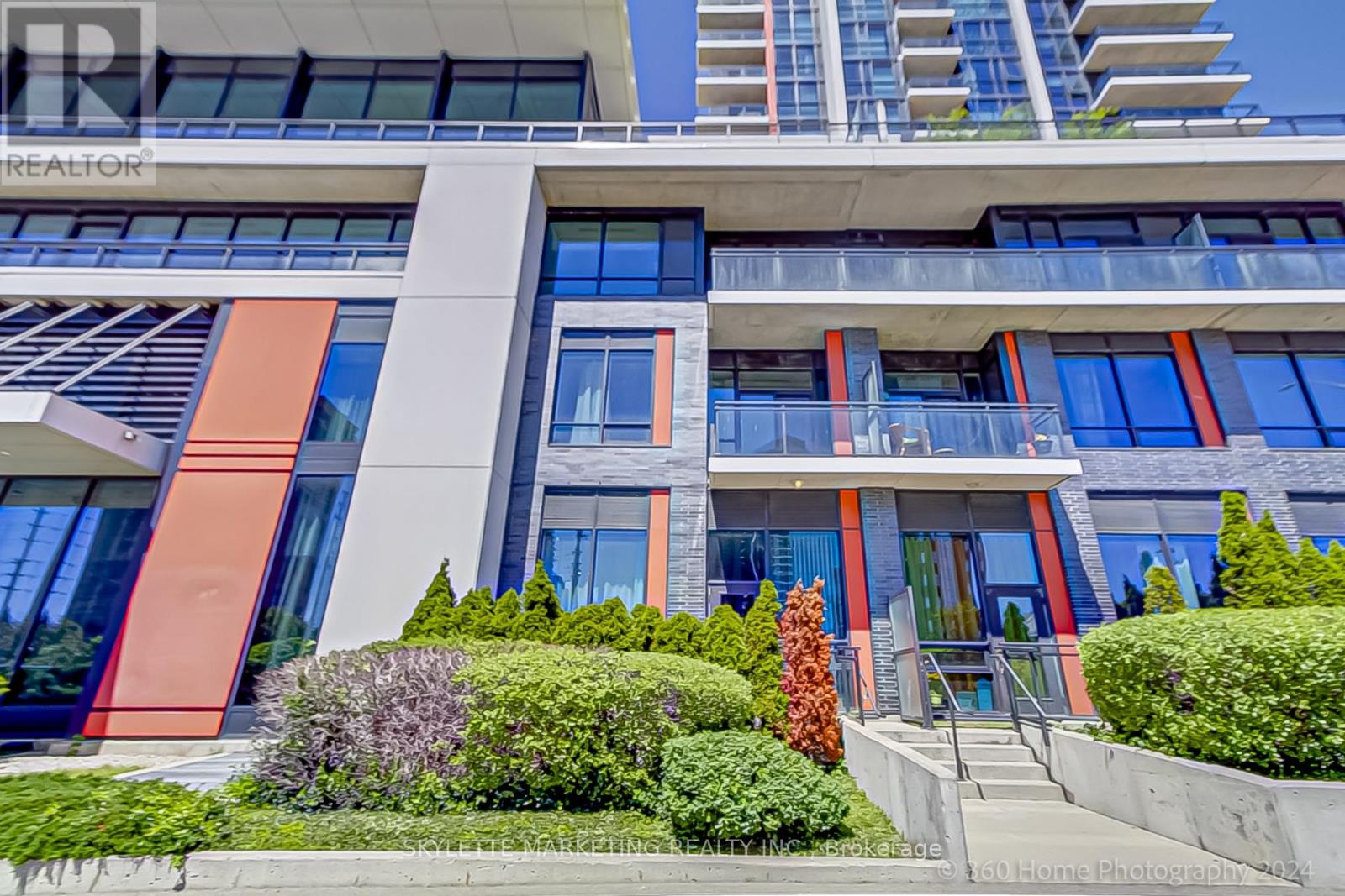 Property at 111 - 55 EGLINTON AVENUE W image 2