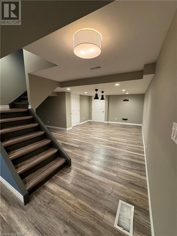 24 Blackfriar Lane, Brantford, Ontario  N3R 7L3 - Photo 2 - 40675095