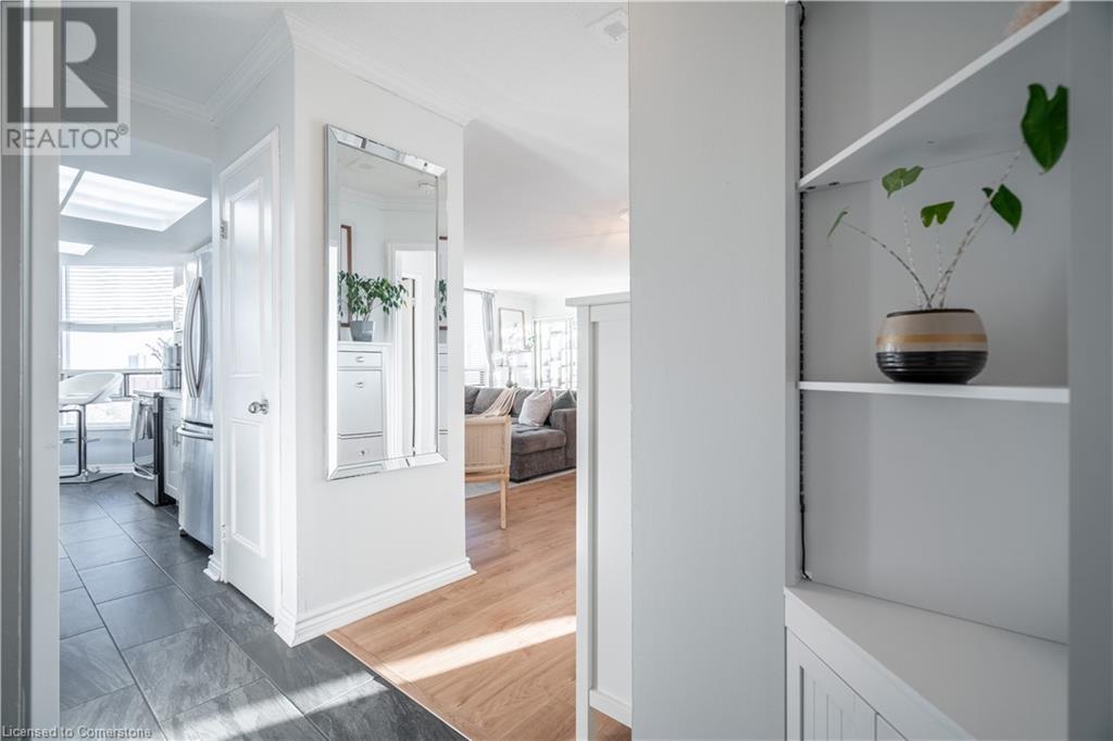 75 King Street E Unit# 1208, Mississauga, Ontario  L5A 4G5 - Photo 3 - 40676130