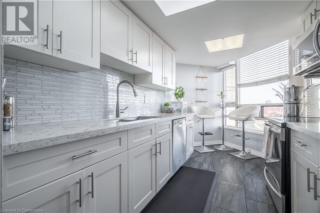 75 King Street E Unit# 1208, Mississauga, Ontario  L5A 4G5 - Photo 4 - 40676130