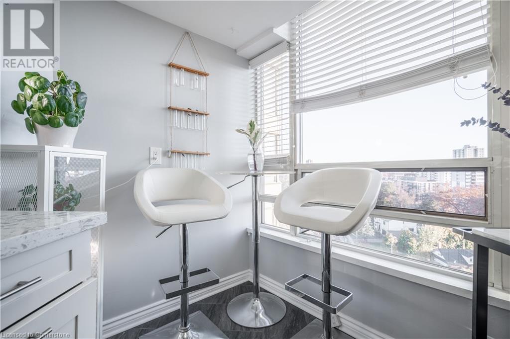 75 King Street E Unit# 1208, Mississauga, Ontario  L5A 4G5 - Photo 5 - 40676130