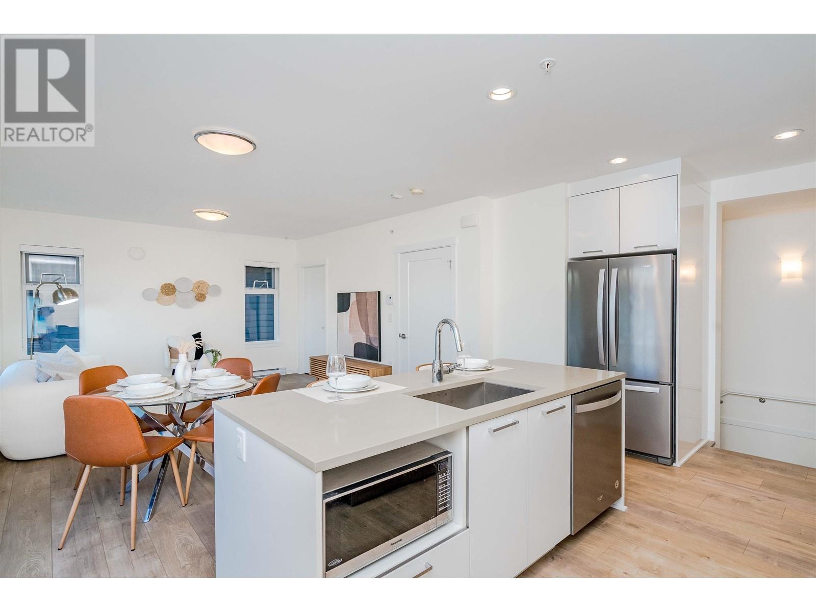 2729 Ward Street, Vancouver, British Columbia  V5R 4S7 - Photo 4 - R2938529
