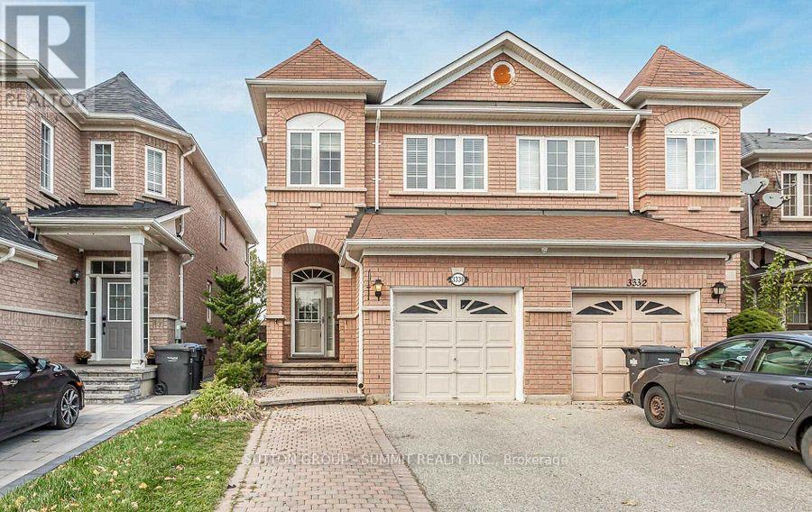 3330 FOUNTAIN PARK AVENUE, Mississauga, Ontario