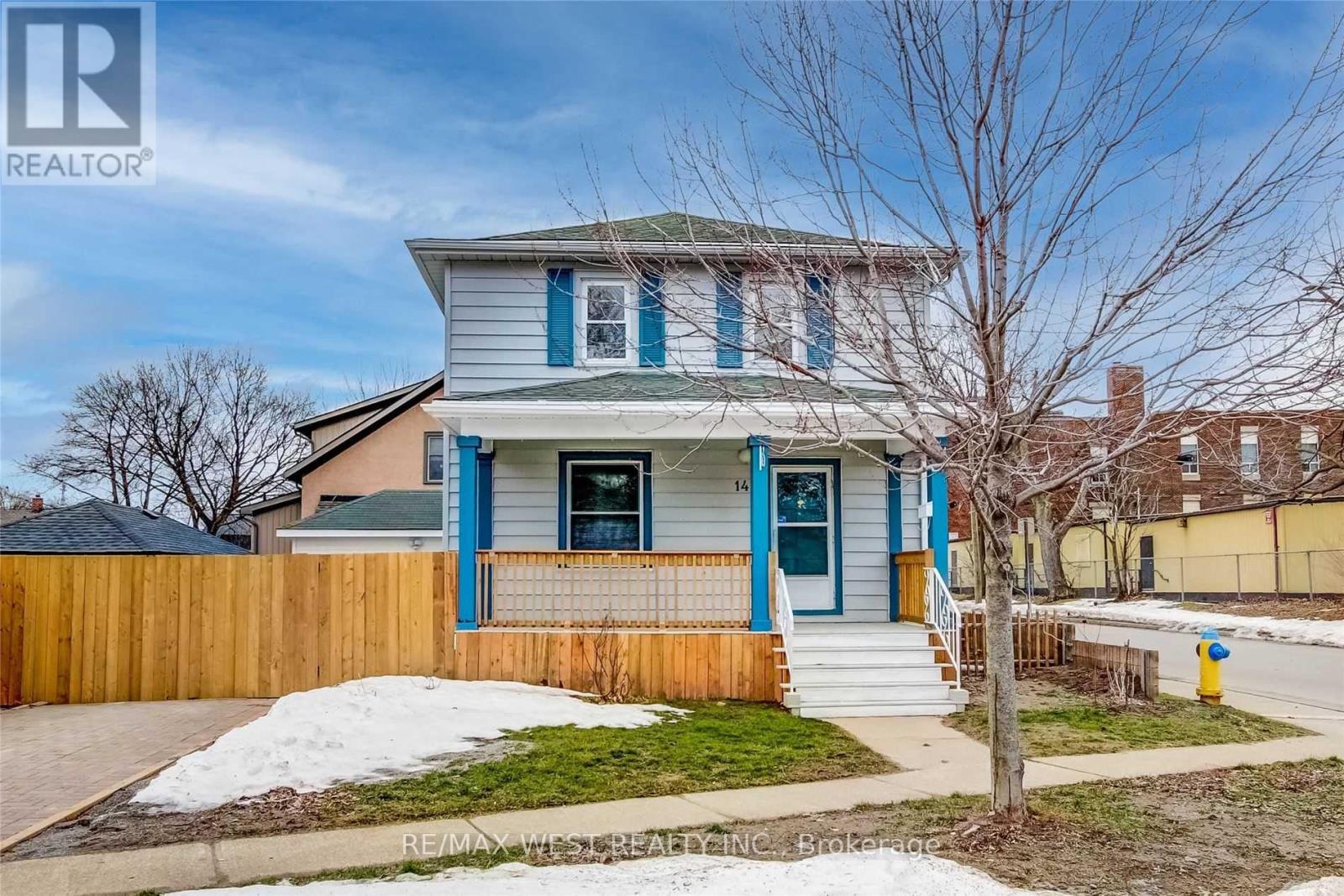 Upper - 14 Fitzgerald Street, St. Catharines, Ontario  L2R 4B3 - Photo 1 - X10417182