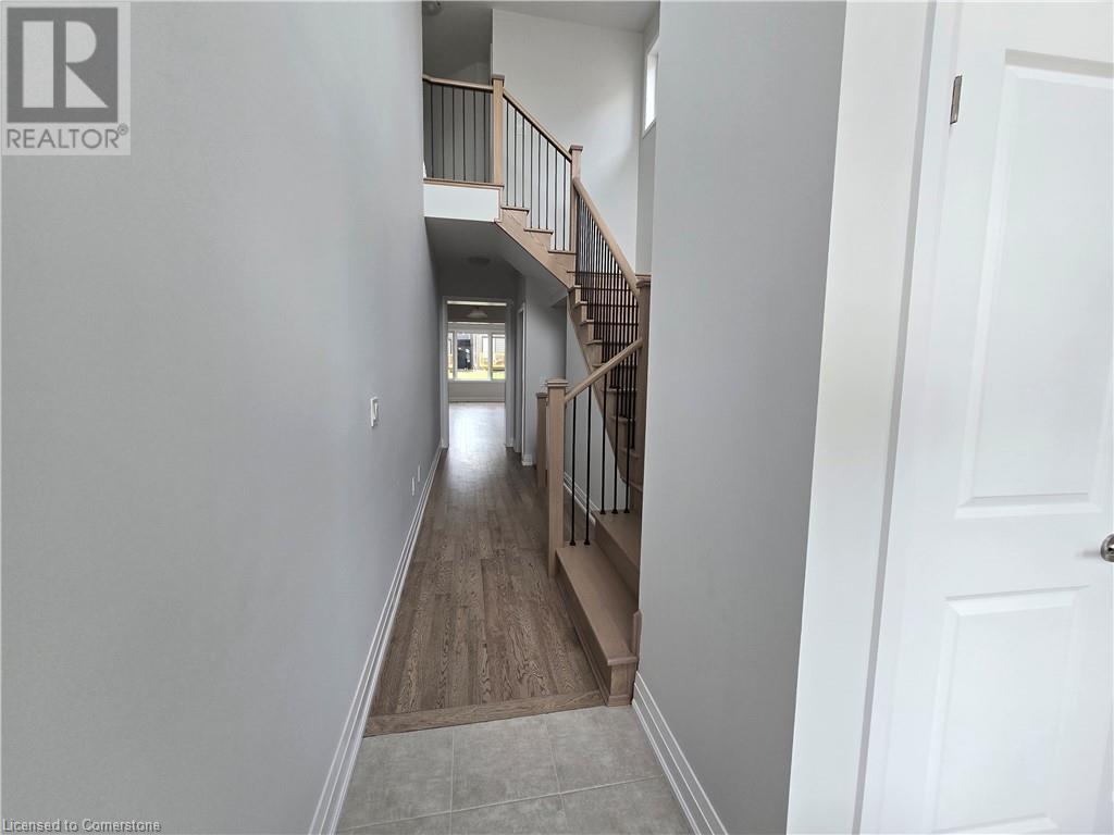 813 Knights Lane, Woodstock, Ontario  N4T 0P3 - Photo 3 - 40661516