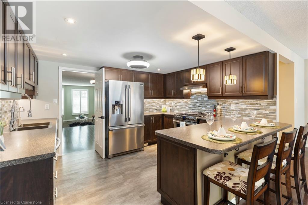 11 Waterford Crescent, Stoney Creek, Ontario  L8E 4Z8 - Photo 18 - 40676261