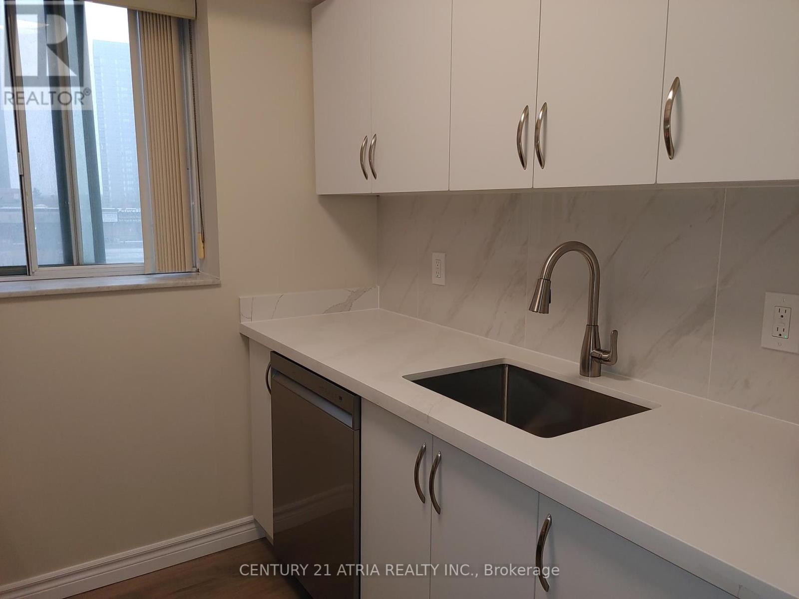 402 - 1 Pemberton Avenue, Toronto, Ontario  M2M 4L9 - Photo 10 - C10417635