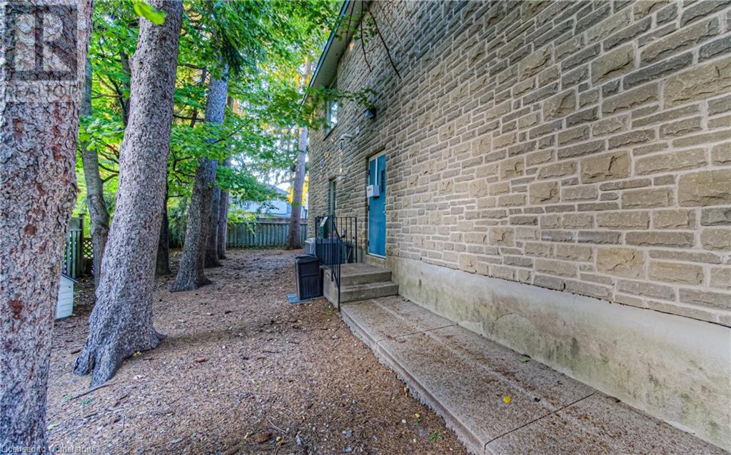 370 University Avenue E Unit# 102, Waterloo, Ontario  N2K 3N2 - Photo 20 - 40657822