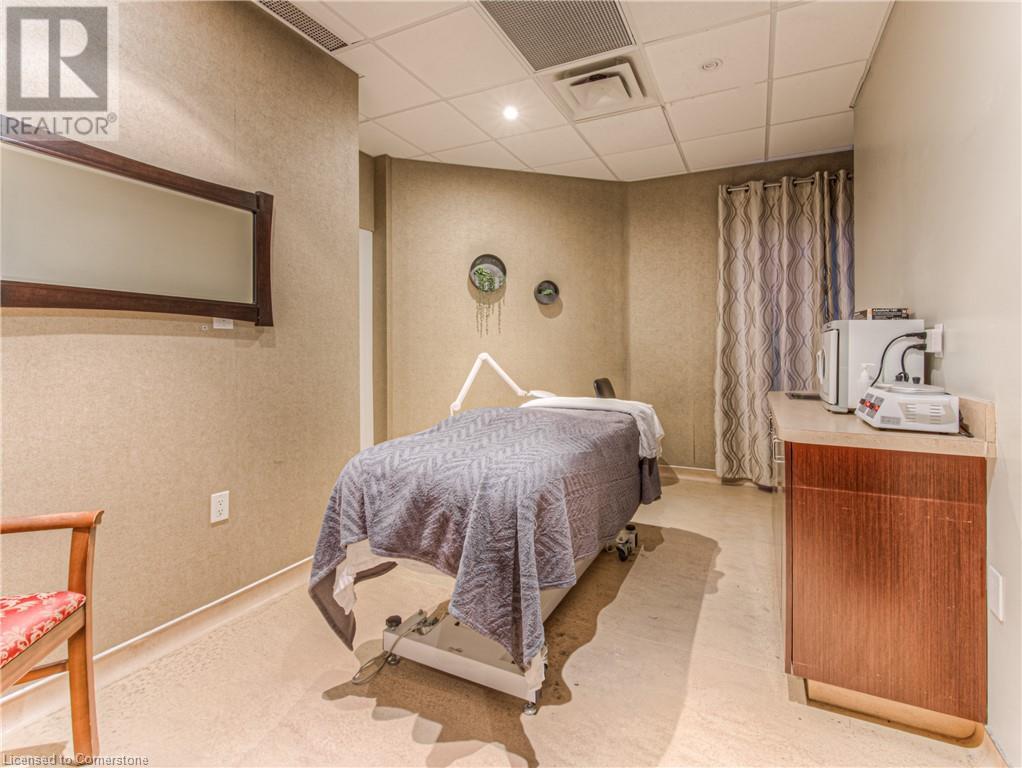 370 University Avenue E Unit# 102 103 105, Waterloo, Ontario  N2K 3N2 - Photo 38 - 40657851