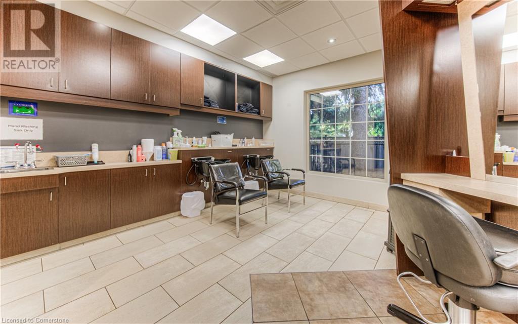 370 University Avenue E Unit# 102 103 105, Waterloo, Ontario  N2K 3N2 - Photo 17 - 40657851