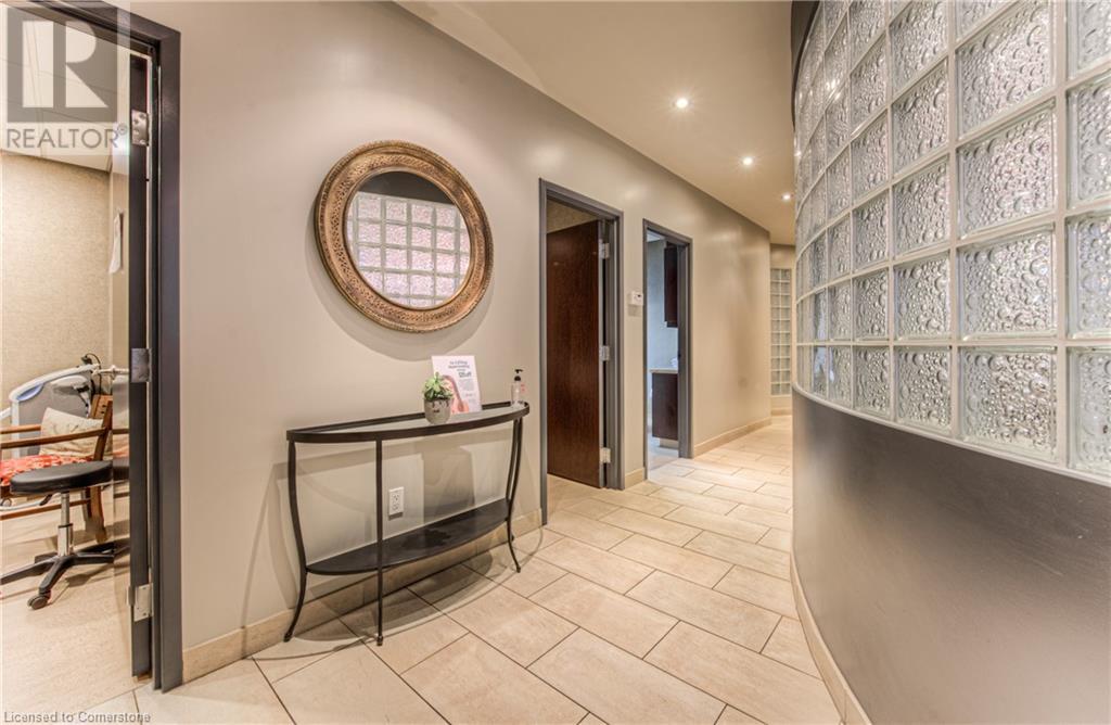 370 University Avenue E Unit# 103, Waterloo, Ontario  N2K 3N2 - Photo 11 - 40673954