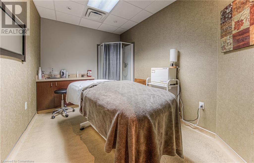 370 University Avenue E Unit# 105, Waterloo, Ontario  N2K 3N2 - Photo 7 - 40674000